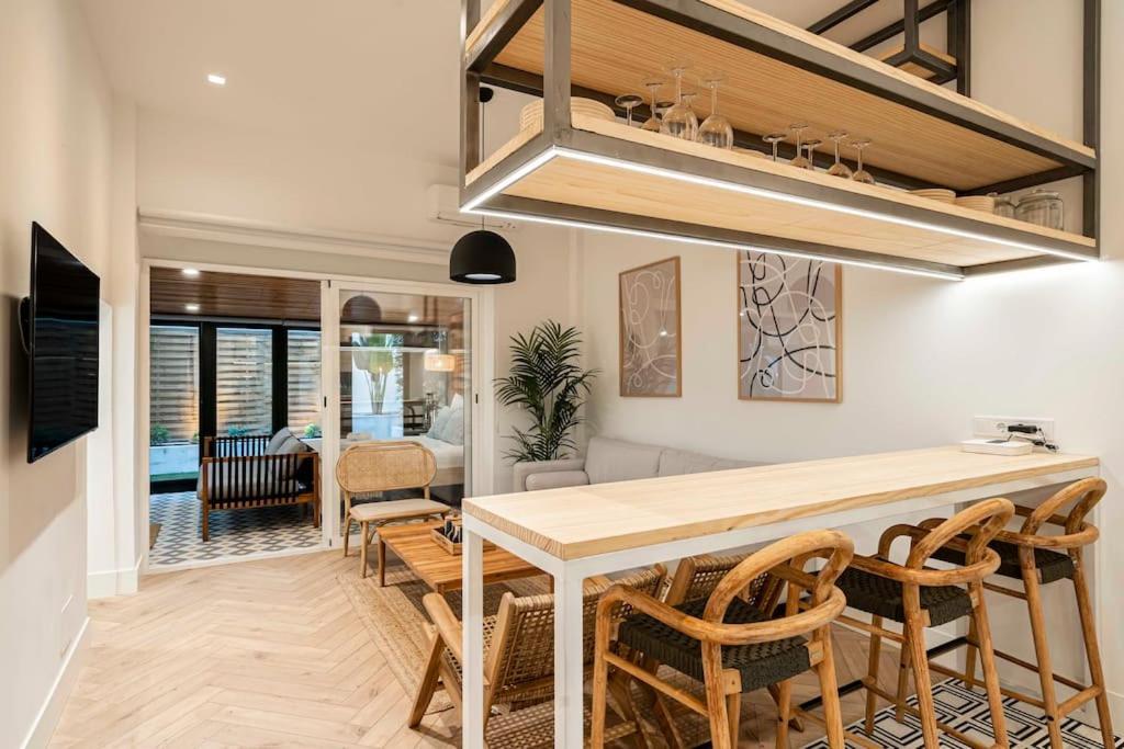 Oasis In The Center Of Madrid With Parking Apartment — Photos 1